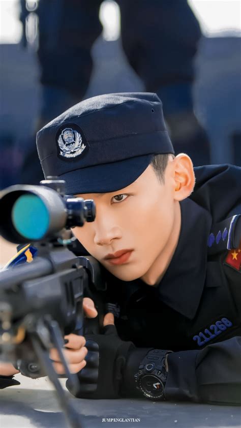 白敬亭刑克垒壁纸图片