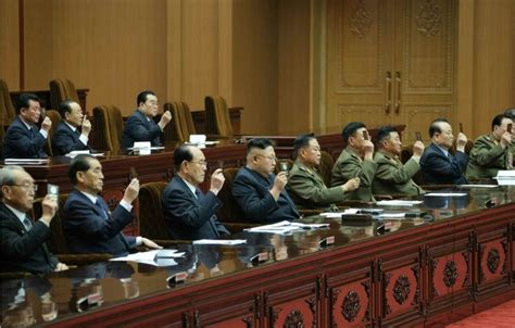 朝鲜举行了会议 从法律上规定最高领导者由谁担任_荔枝网新闻