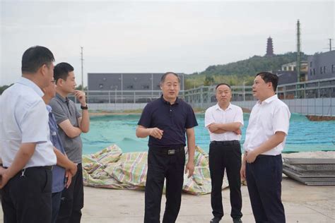 县长范耀江实地调研重点工业项目推进情况