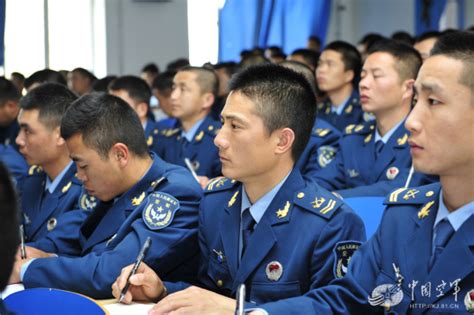 士官学院开展专业风采展-武汉船舶职业技术学院