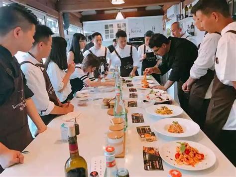阳东区餐饮行业协会珠海市厨师协会第九届厨艺作品观摩大会火了