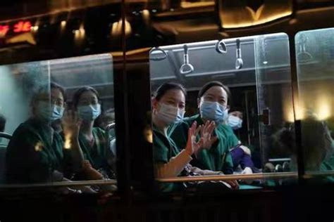 4岁病儿在北京与“癌症之王”战斗 护士妈妈在成都ICU救人：我们都不能输-天府龙泉驿