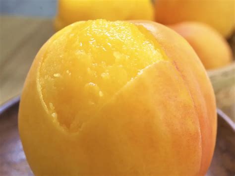 黄桃不是只能吃罐头的，新鲜的更好__凤凰网