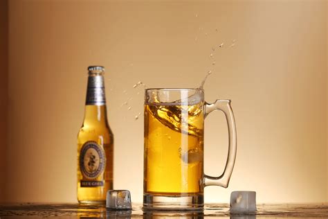 扎啤啤酒海报图片免费下载_扎啤啤酒海报素材_扎啤啤酒海报模板-新图网
