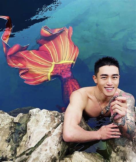 男美人鱼图片