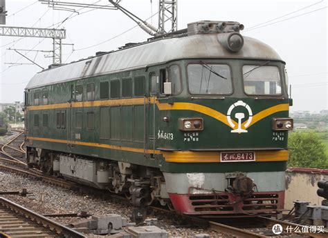 中国铁路火车模型之机车模型简介 篇三：百万城 东风DF4B型 内燃机车_汽车模型_什么值得买