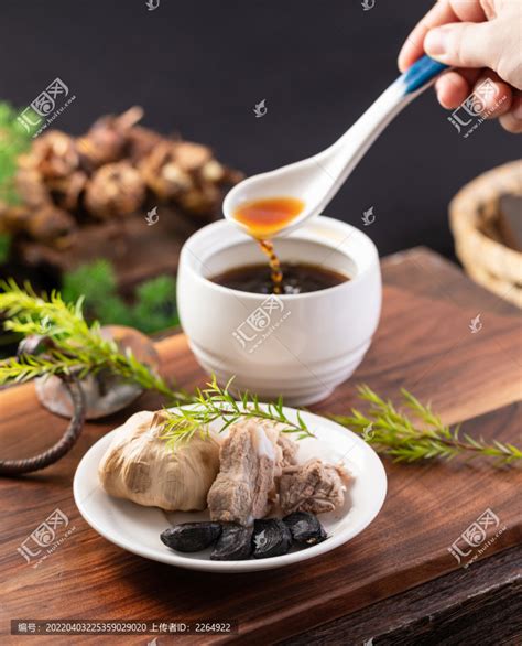 黑蒜炖排骨,中国菜系,食品餐饮,摄影素材,汇图网www.huitu.com