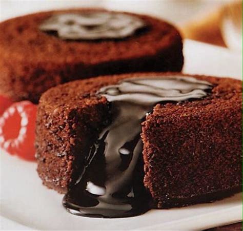 【流心巧克力蛋糕 ️初学必备的做法步骤图】小颖家作_下厨房