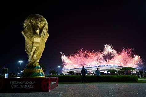 2022卡塔尔世界世界杯揭幕战开场，东道主卡塔尔对阵厄瓜多尔|卡塔尔|厄瓜多尔|卡塔尔世界杯_新浪新闻