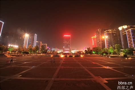 武汉公交充电站向社会开放 首批提供32个充电车位凤凰网湖北_凤凰网
