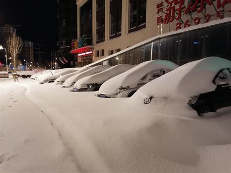 全国入冬以来最强冷空气袭来 哈市发布暴雪预警_手机新浪网