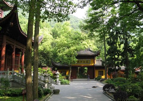 杭州的永福禅寺，虽然没有灵隐寺名声大，也没有灵隐寺恢宏大气