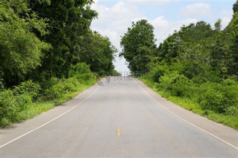平坦的农村道路高清图片下载-正版图片307080815-摄图网