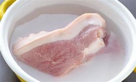 猪肉可以冷冻多久？不懂快看看，超过一个时间就扔了吧，不好吃了|猪肉|解冻|口感_新浪新闻
