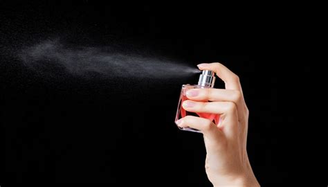 怎么喷香水留香时间长 喷香水留香时间长的方法_全民哥百科