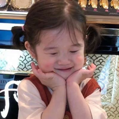 女生头像孩童温柔可爱