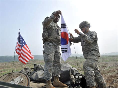 谈崩！美军正计划从韩国撤走一个旅，或将动摇美韩同盟关系__凤凰网