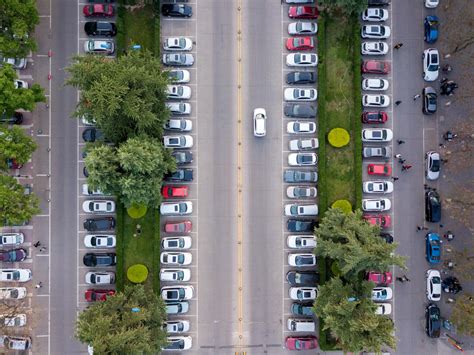 迪蒙城市停车：智慧停车缓解道路停车管理压力 - 行业资讯 - 迪蒙城市停车