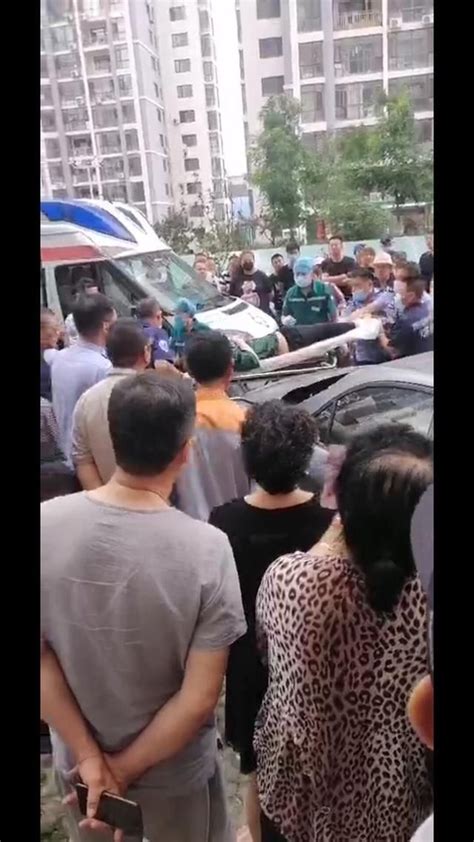 共享单车从天而降 南昌朝阳新城一老人被砸成重伤 - 今日热点 - 爱房网