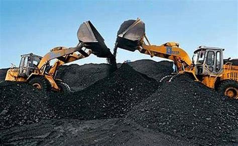 阿拉善右旗人民政府网 热点关注 解“燃煤之急” 内蒙古为农牧民送去“暖心煤”