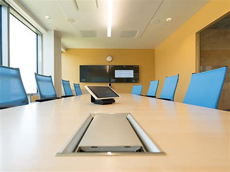 Bring meeting spaces online | Zoom