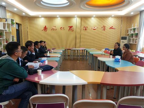 新华网客户端：郑州市职业教育高质量发展座谈会在郑州职业技术学院举行