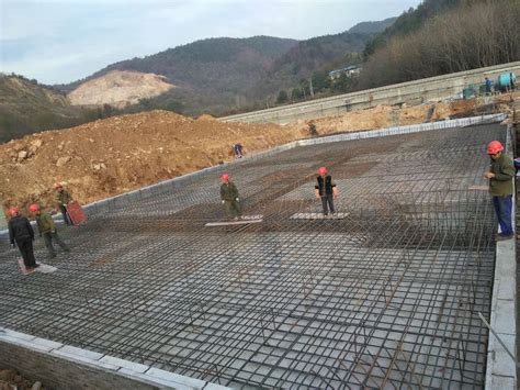S22天天高速营岭隧道项目安庆端右线明洞衬砌顺利浇筑