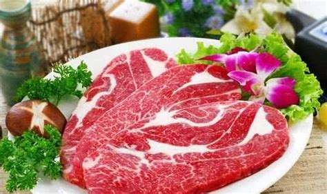 红遍全世界的人造肉，我们在香港把它给烤了（视频） | 每经网