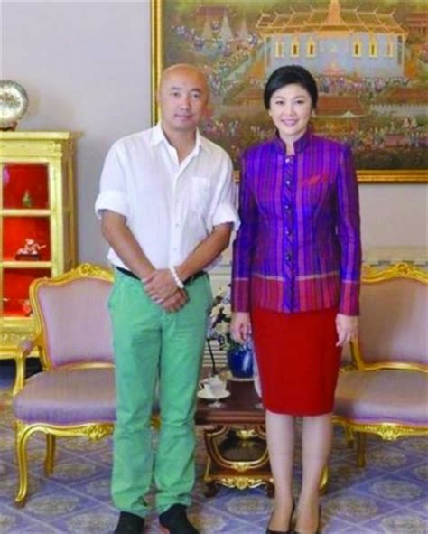徐峥见泰国女总理 衬衫卷袖被批失礼_音乐频道_凤凰网