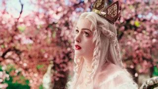 《爱丽丝梦游仙境2》中的白皇后，安妮·海… - 堆糖，美图壁纸兴趣社区