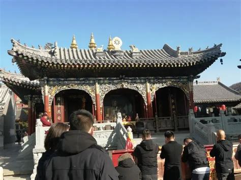 五台山唯一有祈福殿的寺庙，顺治皇帝在此出家，如今可以免费游览|寺庙|镇海寺|五台山_新浪新闻