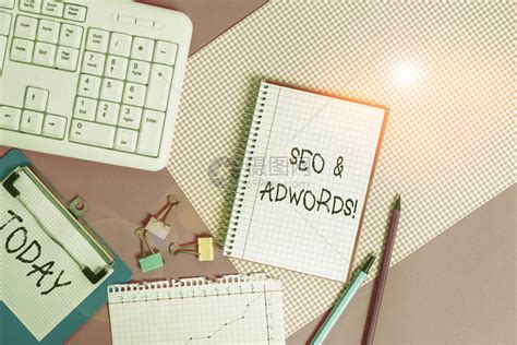 显示Seo和Adwords的书写笔记商业概念是搜索引擎营销的主要工具组件高清图片下载-正版图片504544397-摄图网