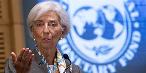 法国财长拉加德成IMF首位女总裁 四大挑战