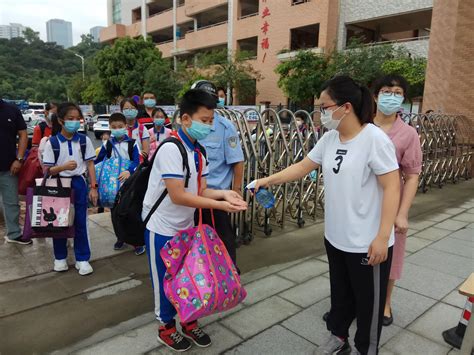 江门市首批逾16万小学生顺利返校复课_江门新闻_江门广播电视台