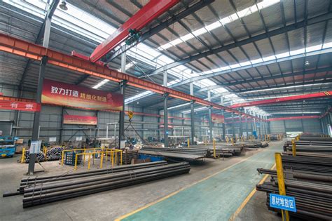 网架焊接车间-徐州先禾钢结构网架工程有限公司