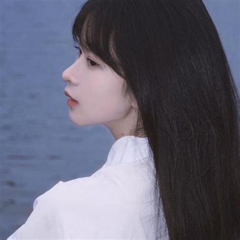 瘦酷甜美女生头像图片