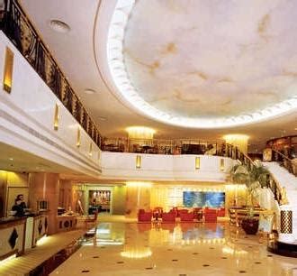乌鲁木齐小西门独栋酒店出售，1.7万平，带12年租约。-酒店交易网