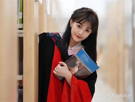 重庆女生被10所世界名校录取 仍在为高考积极备战_手机新浪网