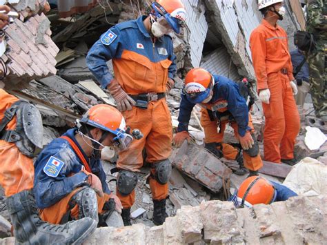 贵州省黔东南州消防救援支队开展地质灾害实战救援演练-国际在线