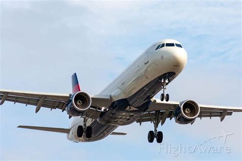 Photo of Delta A321 (N101DQ) - FlightAware