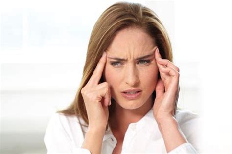 头痛欲裂？8种头痛对应不同发作部位，弄清楚了再治疗！