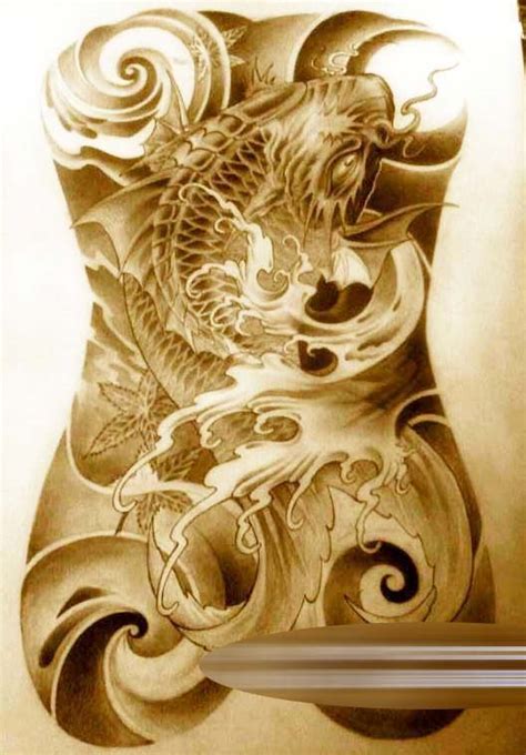 武汉最好的纹身店：推荐一款满背鲤鱼纹身图案图片