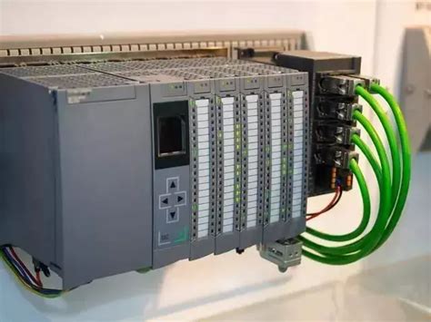 工业自动化工厂PLC远程控制网关物联网应用