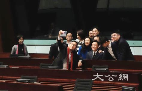 香港第四届立法会选举结果揭晓(名单)_资讯_凤凰网