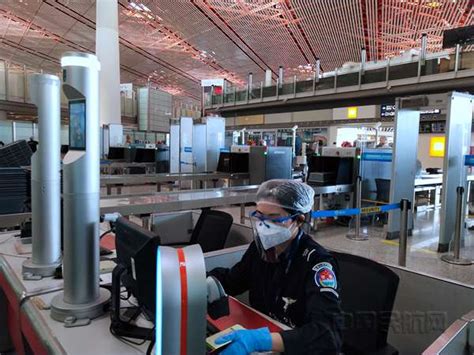 西安咸阳国际机场举行“守卫·2021”应急救援综合演练_民航_资讯_航空圈