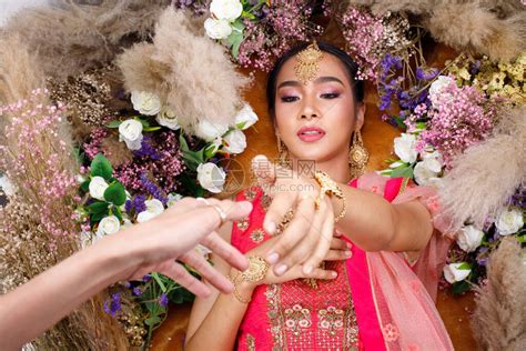 印度美女脸完美化妆婚礼新娘高清图片下载-正版图片504041903-摄图网