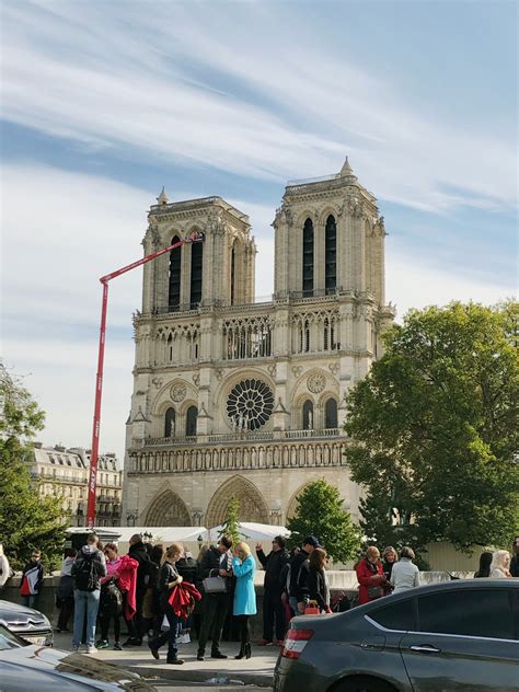 巴黎圣母院景彩，历史上最为辉煌的建筑！_移号推荐信
