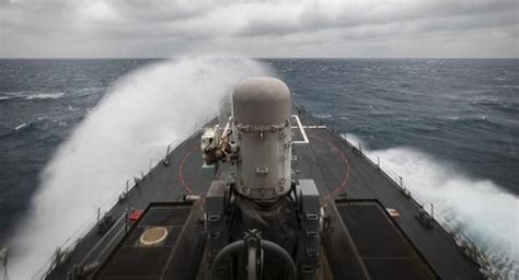 美驱逐舰驶入黑海 俄议员警告：远离我们的海岸线_手机新浪网