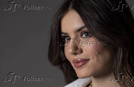 Folhapress - Fotos - Retrato da atriz Camila Queiroz