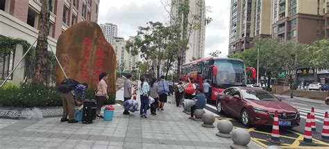 凤山街道各社区为庇护场所群众开展系列暖心活动